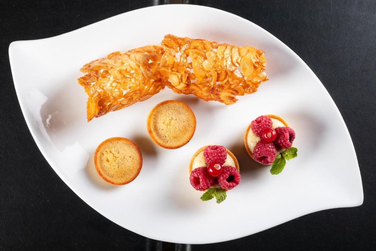 Le Pre Du Moulin - Maison Alonso - Hotel & Restaurant Sérignan-du-Comtat المظهر الخارجي الصورة