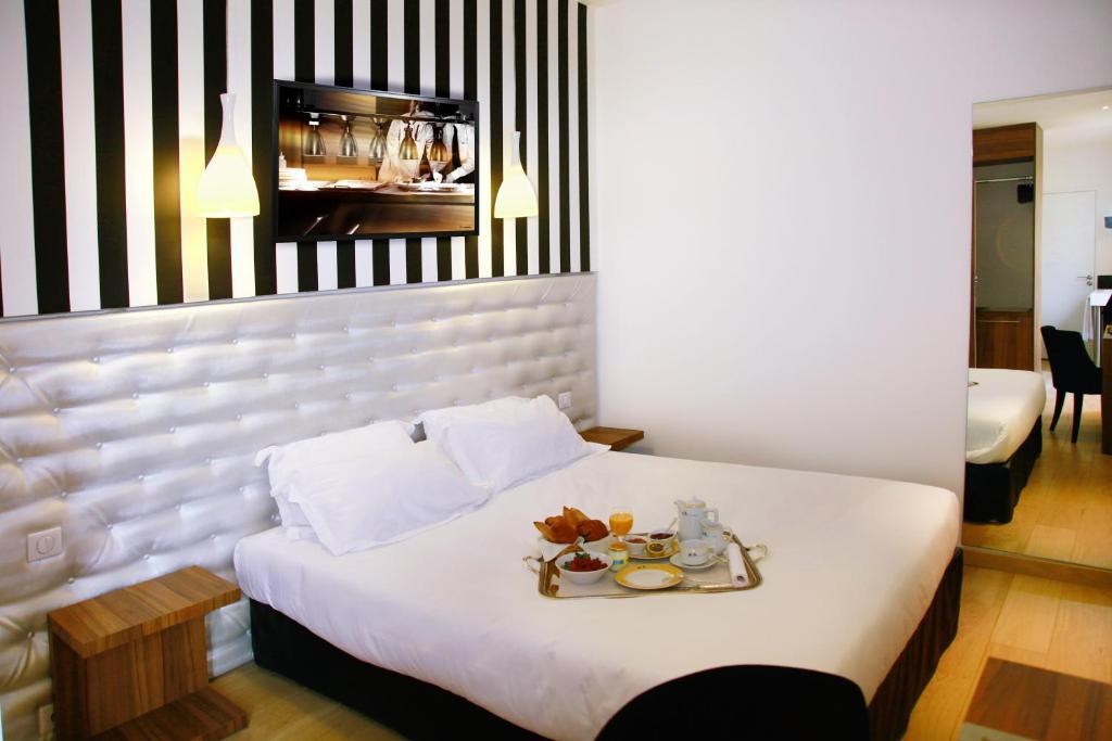 Le Pre Du Moulin - Maison Alonso - Hotel & Restaurant Sérignan-du-Comtat الغرفة الصورة